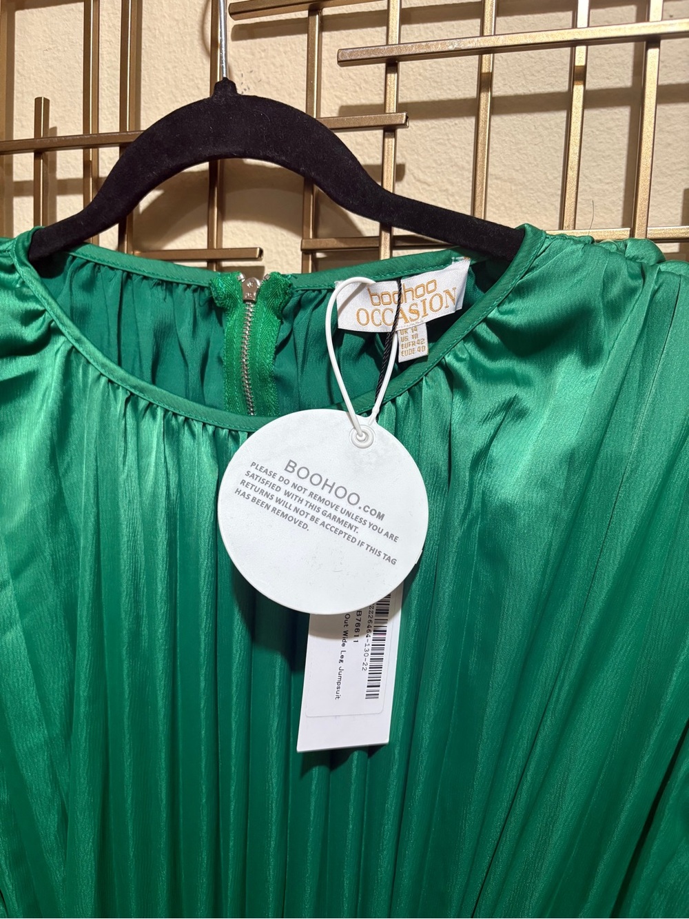 Boohoo Occasion Emerald Pleated Satin Cutout Jumpsuit - Picture 7 of 7